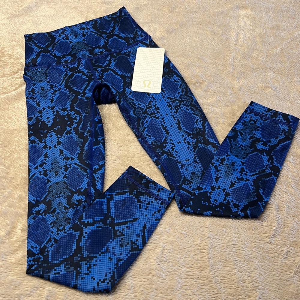 LULULEMON - Picture 6 of 14